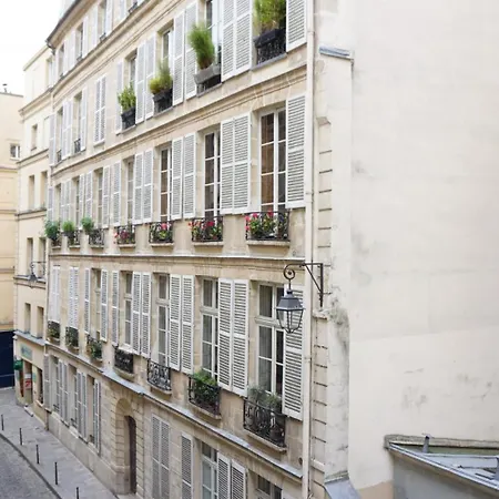 Appartement Rue Servandoni - Paris 6 *